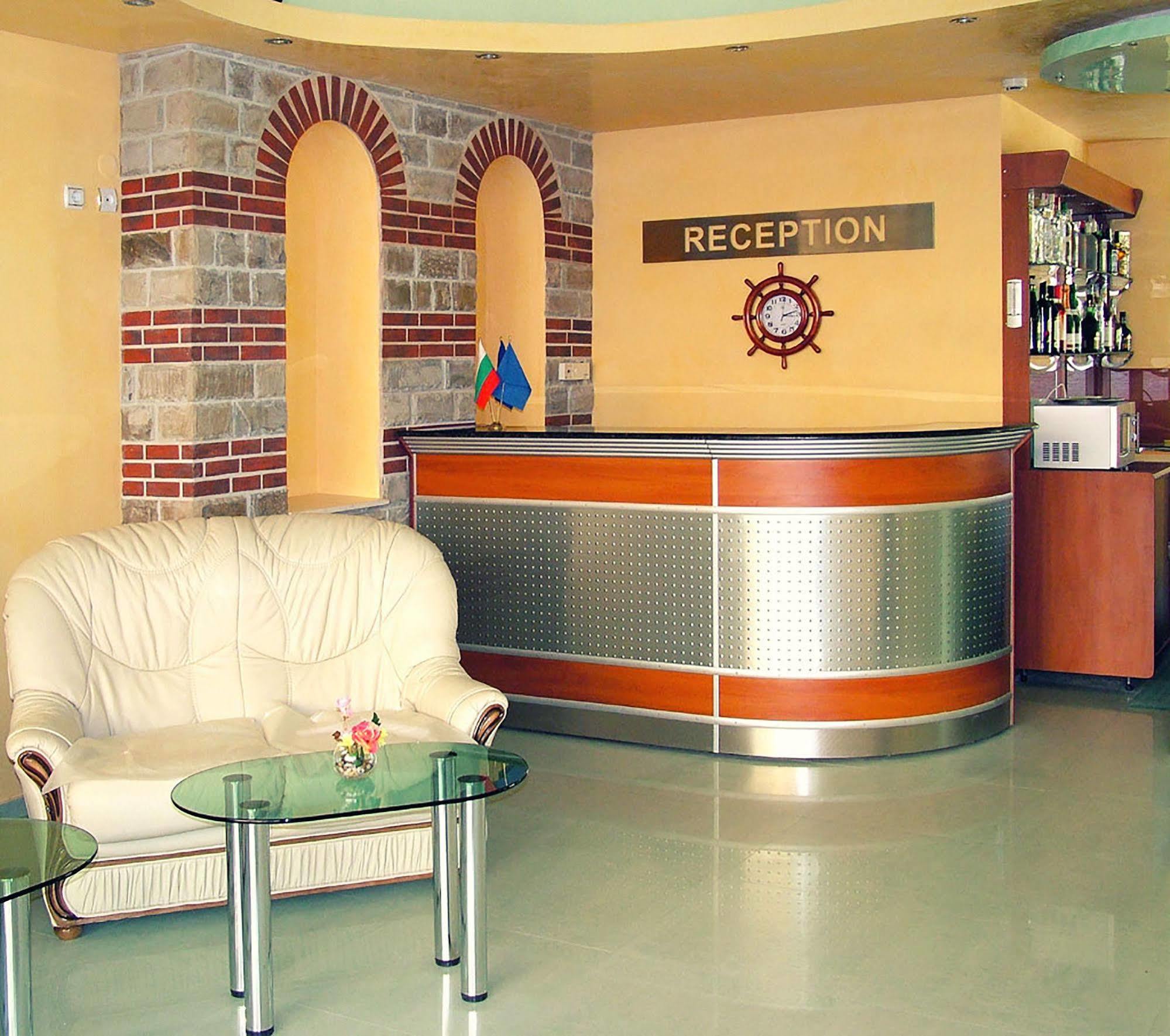 Dionis Hotel Βάρνα Εξωτερικό φωτογραφία