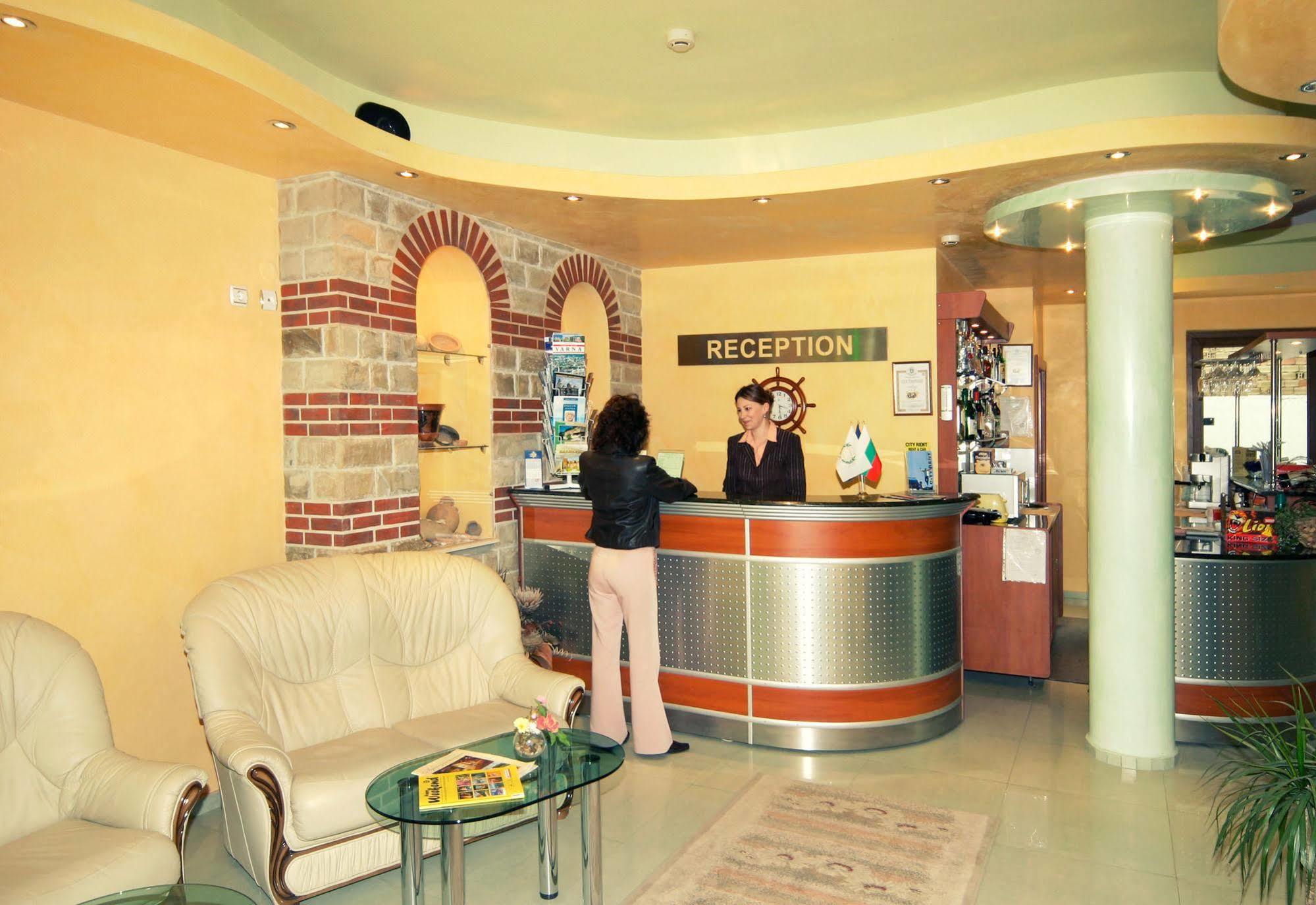 Dionis Hotel Βάρνα Εξωτερικό φωτογραφία